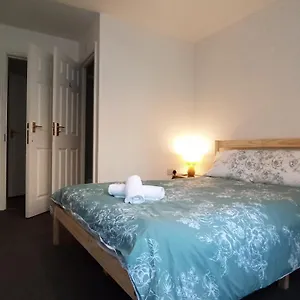  Habitación en casa particular Bright, Chilled Ensuite Db In A Shared Flat! Reino Unido